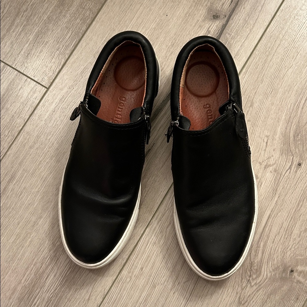 Gentle Souls Lowe Black Leather Slip On, Zip Up Sneakers - Picture 13 of 13